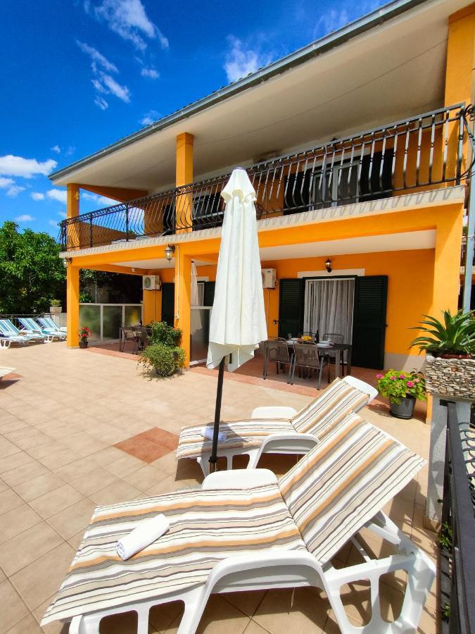Villa Juras Podstrana Luaran gambar